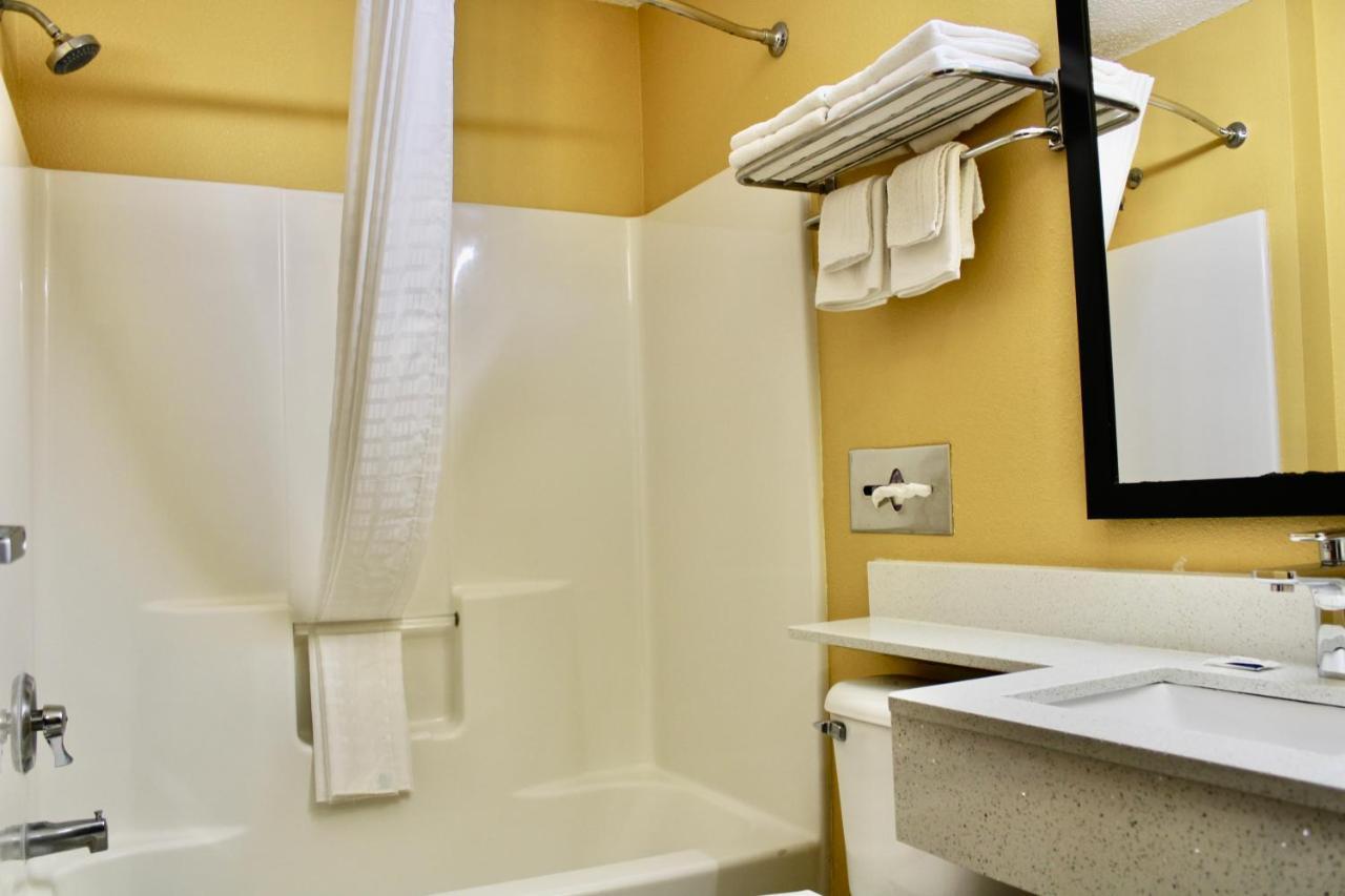 Hometown Inn & Suites Longview Extérieur photo
