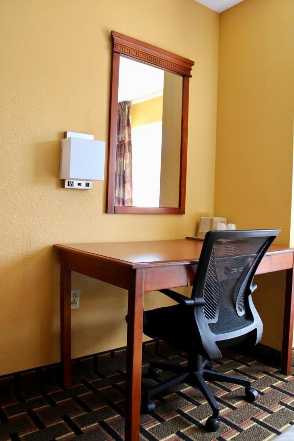 Hometown Inn & Suites Longview Extérieur photo