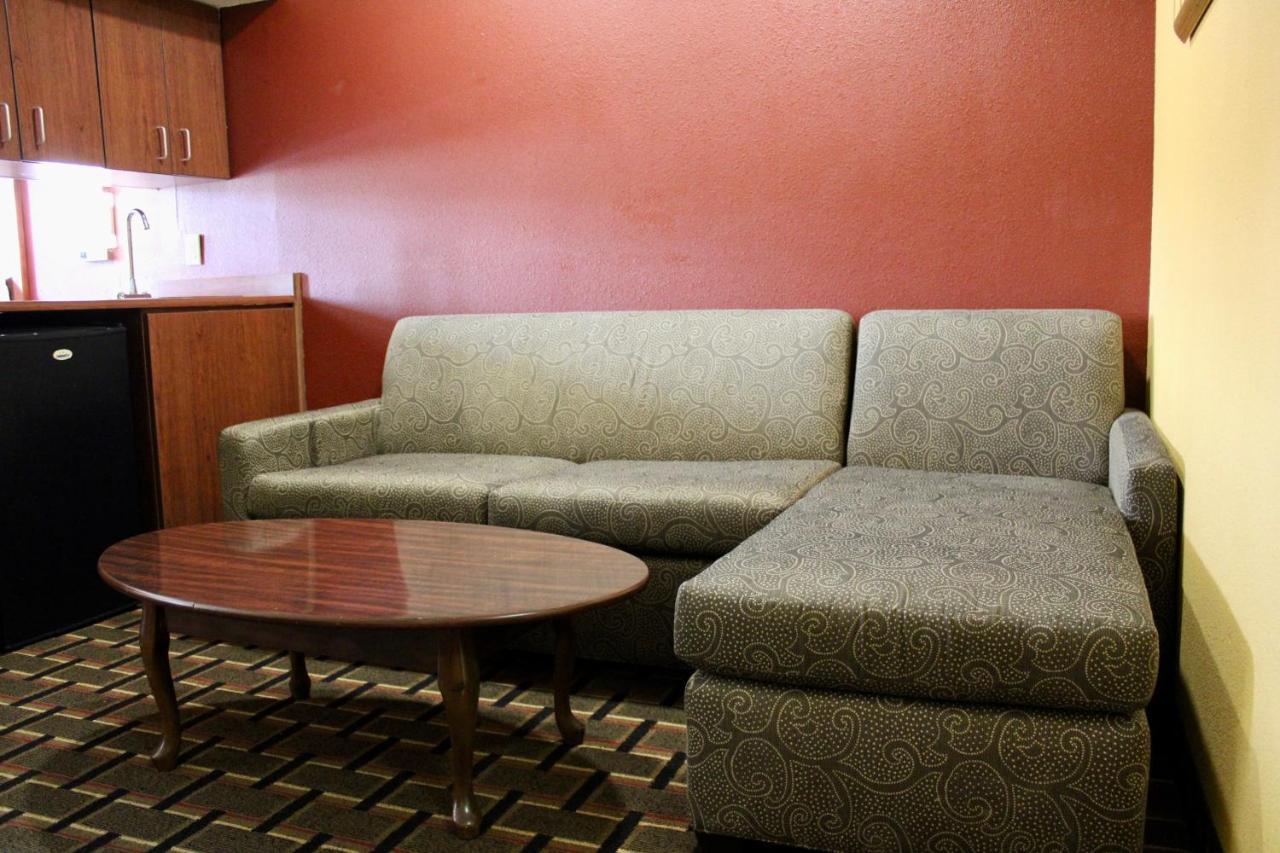Hometown Inn & Suites Longview Extérieur photo