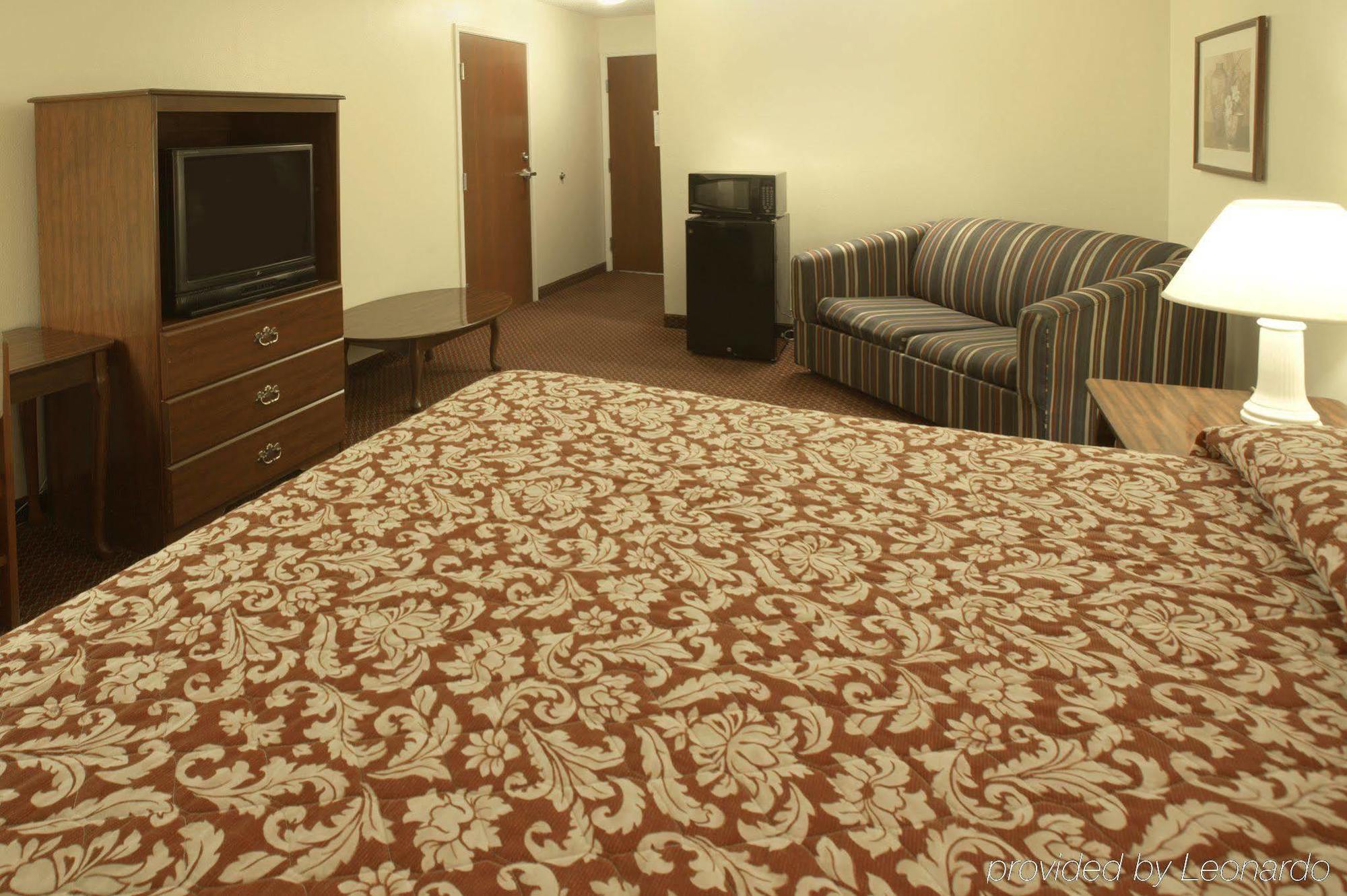 Hometown Inn & Suites Longview Chambre photo