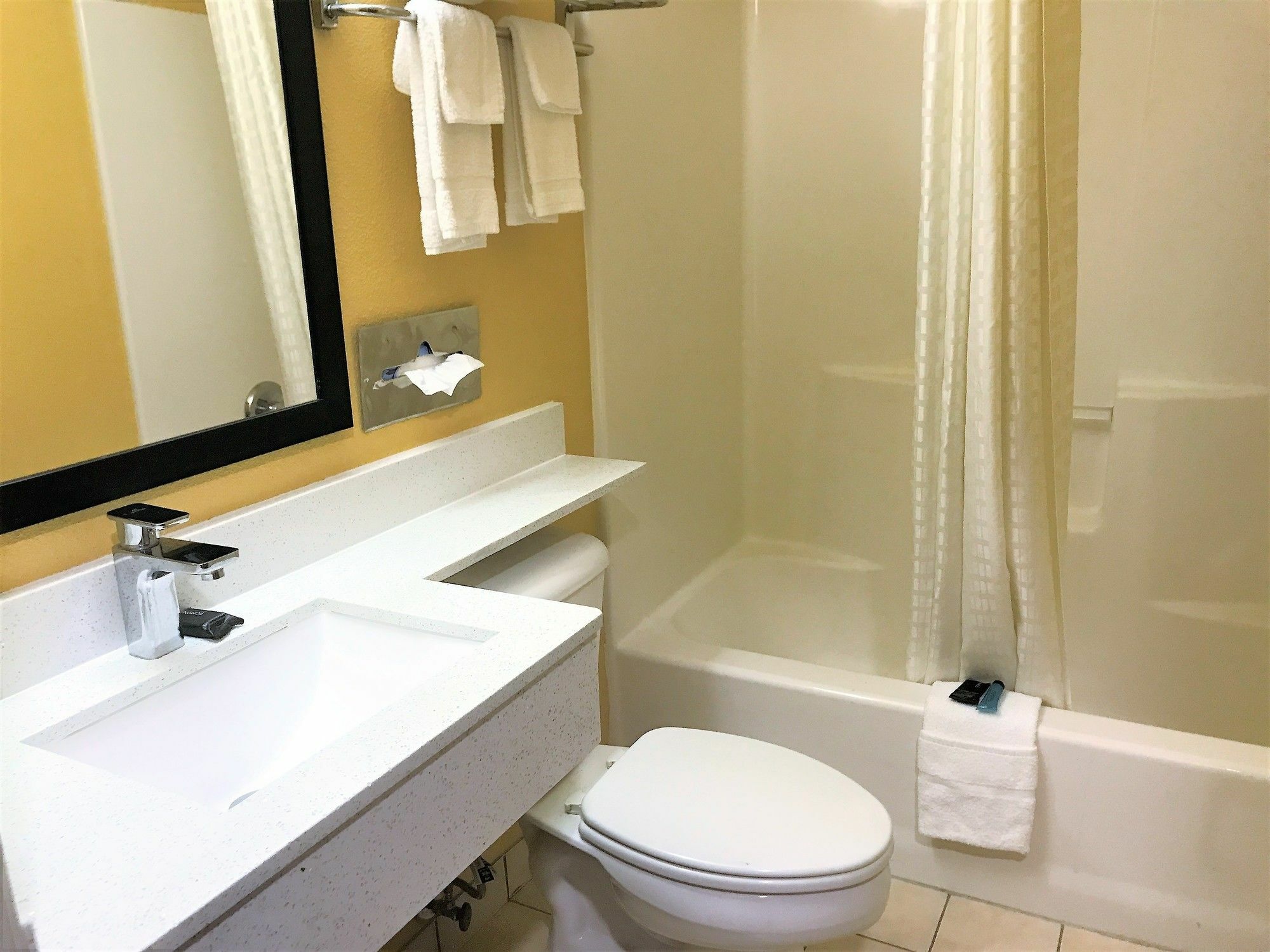 Hometown Inn & Suites Longview Extérieur photo